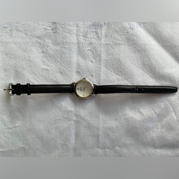 Coach Accessories - COACH Quartz Serial Number 5.974.954 /W023 Leather Analog Watch -Needs Battery